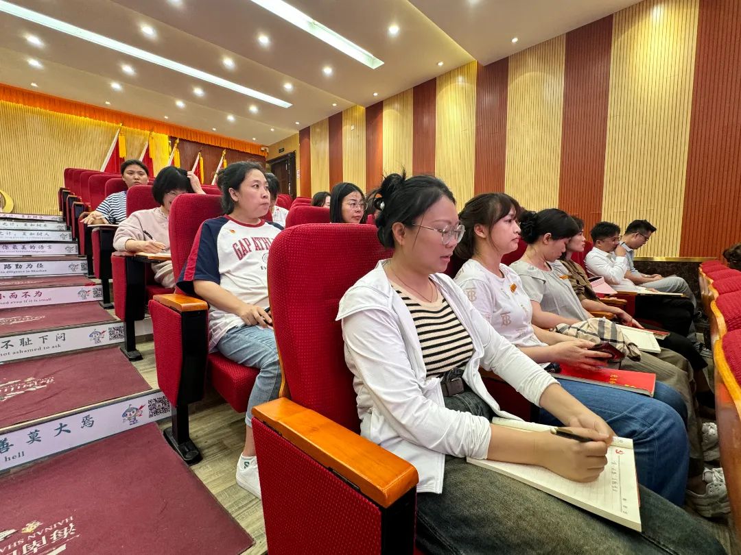 【山高黨建】?？谏礁吒呒?jí)實(shí)驗(yàn)中學(xué)黨支部、海口市龍華區(qū)山高實(shí)驗(yàn)學(xué)校黨支部開展3月主題黨日活動(dòng)-圖片2