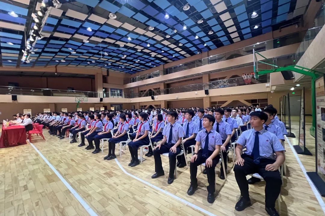 五四精神啟新篇，青春逐夢(mèng)向未來——?？谏礁咧袑W(xué)2025年離隊(duì)入團(tuán)儀式順利舉行-圖片3
